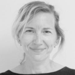 María Aránzazu Mur