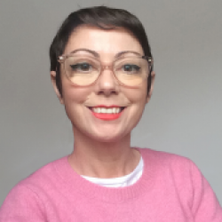 MARÍA ISABEL BARBAS ROBLES